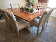 Linda Table