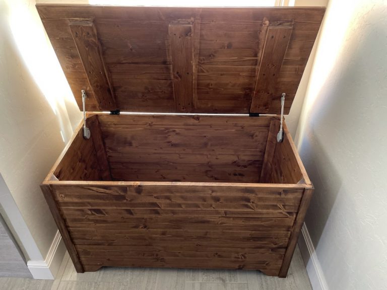 JoJo's Toy Chest - Image 1