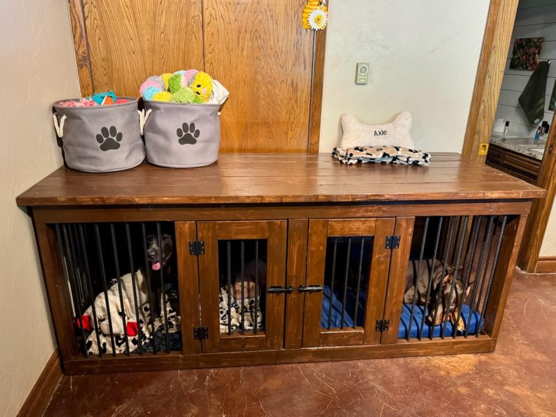 Double Dog Kennel – Large Wooden Indoor Crate